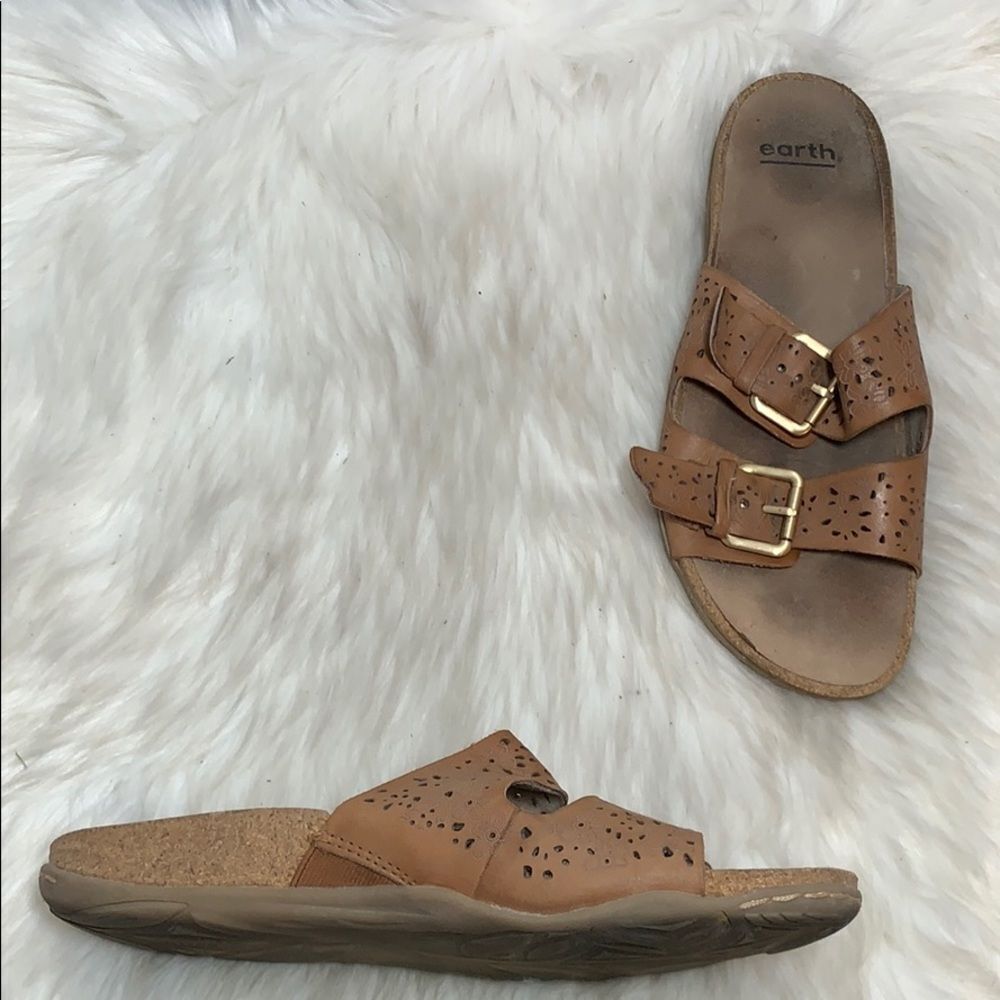 Earth Shoe Antigua Beige Perforated Slide Sandal Sz 9W